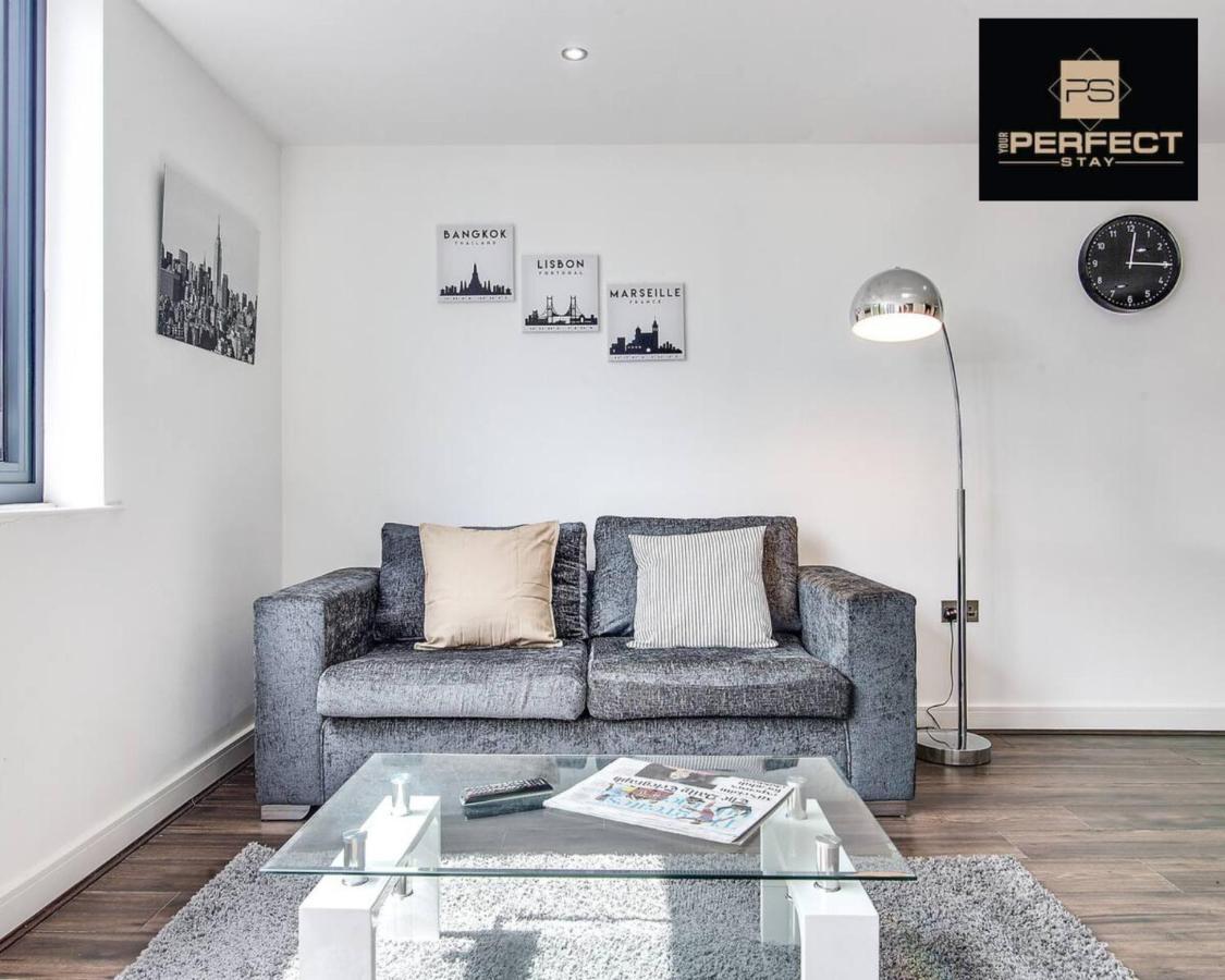 Luxe Modern Apartment By Your Perfect Stay Short Lets Birmingham Bagian luar foto
