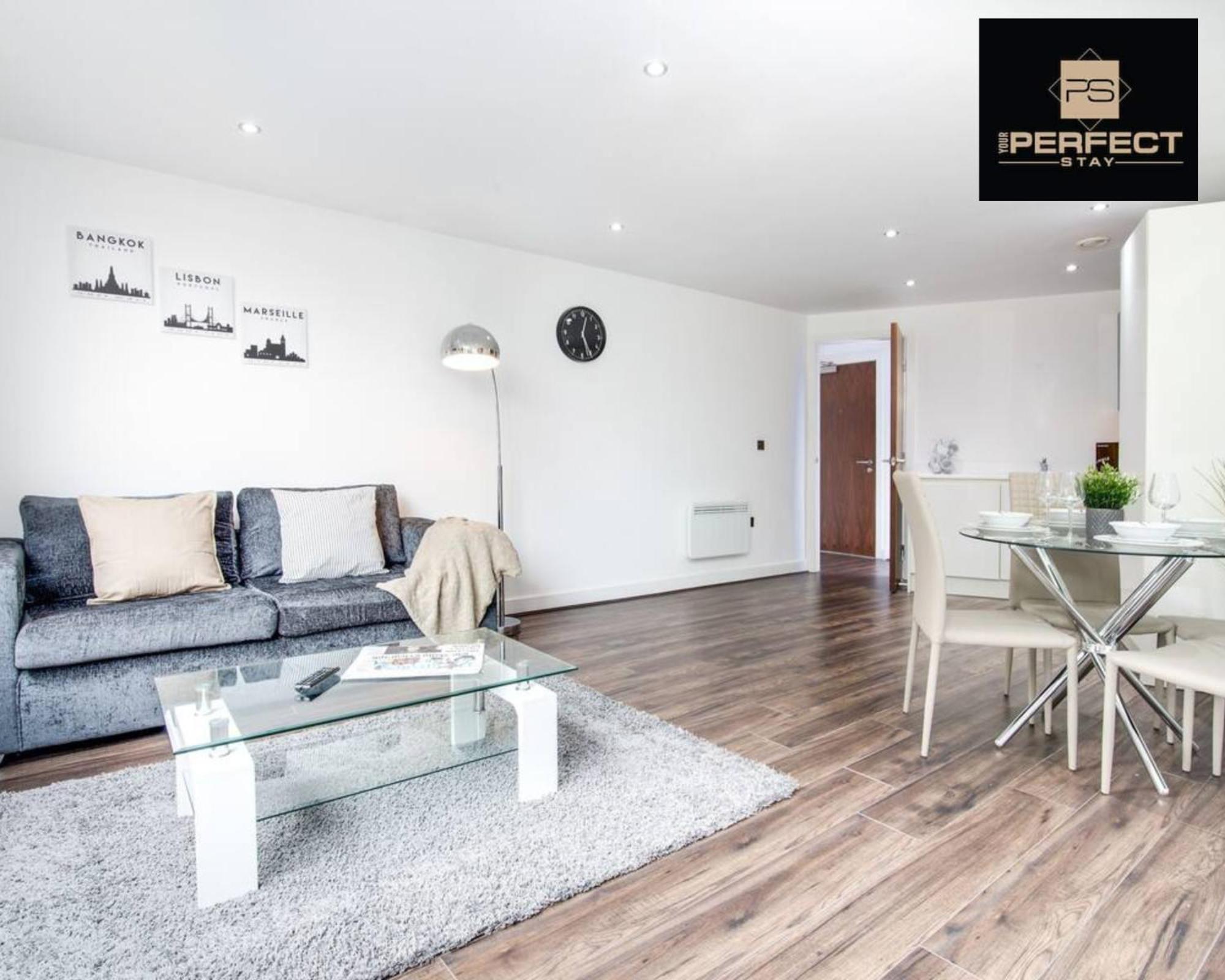 Luxe Modern Apartment By Your Perfect Stay Short Lets Birmingham Bagian luar foto